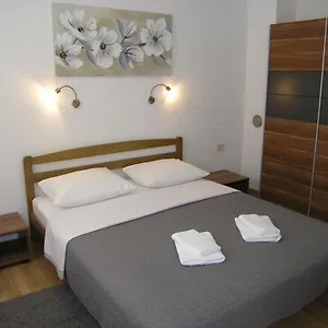  Apartment Mari With Terrace