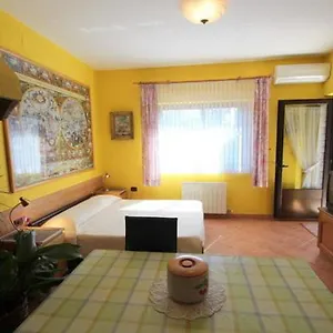 https://apartments-daniela.in-istria.net